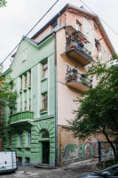 Вул. Здоров’я, 7 – житловий будинок
