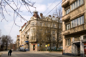 Ul. Generała Czuprynki, 60 – budynek mieszkalny