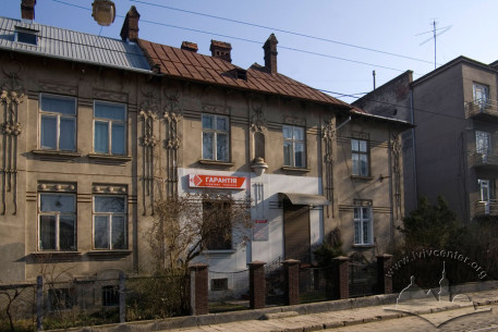 Вул. Котляревського, 16. Головний фасад