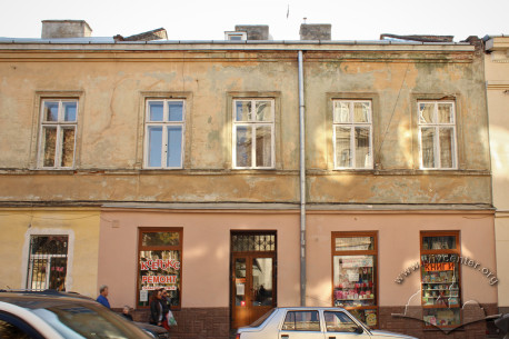 Vul. Levytskoho, 4. Part of the main facade