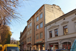 Вул. Левицького, 8 – житловий будинок
