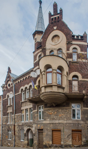 Вул. Вишенського, 11 – житловий будинок