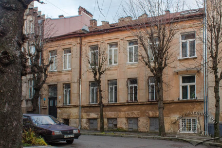 Vul. Vyshenskoho, 16.