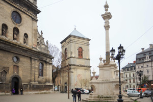 Pl. Soborna – St. Jan from Dukla Column