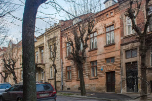 Вул. Вишенського, 20 – житловий будинок