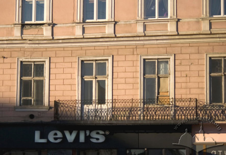 Vul. Valova, 2. A fragment of the rear facade facing Halytska sq.