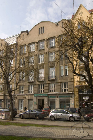 Вул. Валова, 9 – житловий будинок