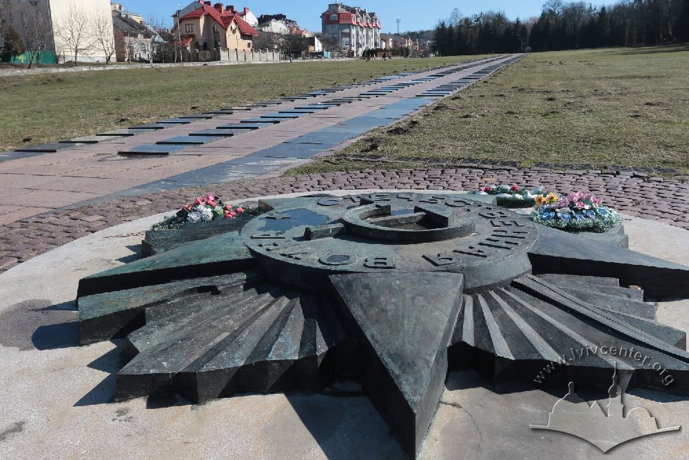 Територія Личаківського цвинтаря – цвинтар "Марсове поле ...