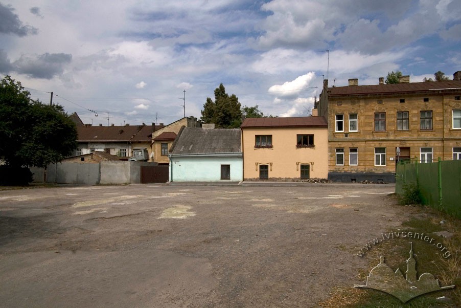 Former workshop buildings that were adapted for residential needs after WWII/Photo courtesy of Ihor Zhuk, 2013