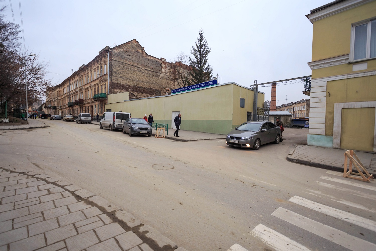 Vul. Zhovkivska, 11. The Radio-Repair Plant of Lviv. Ferdynand Pietsch's machine production was located here previously/Photo courtesy of Nazarii Parkhomyk, 2015