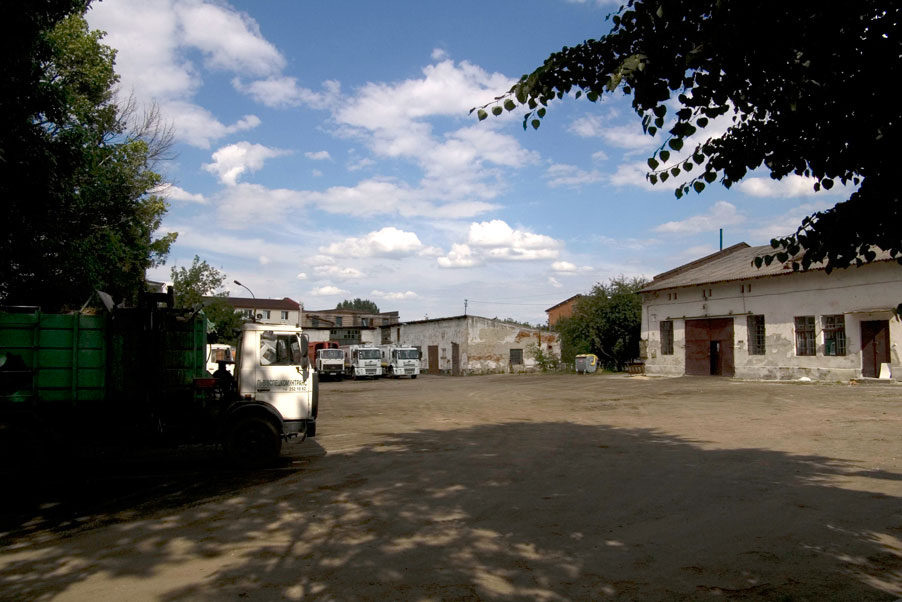 Vul. Zhovkivska, 18. Buildings on the territory of the former City cleaning plant/Photo courtesy of Ihor Zhuk, 2013